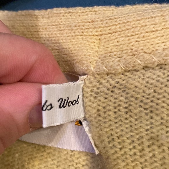 Vintage Barclay 100% Lambs Wool Yellow Sweater Vest - Picture 5 of 6